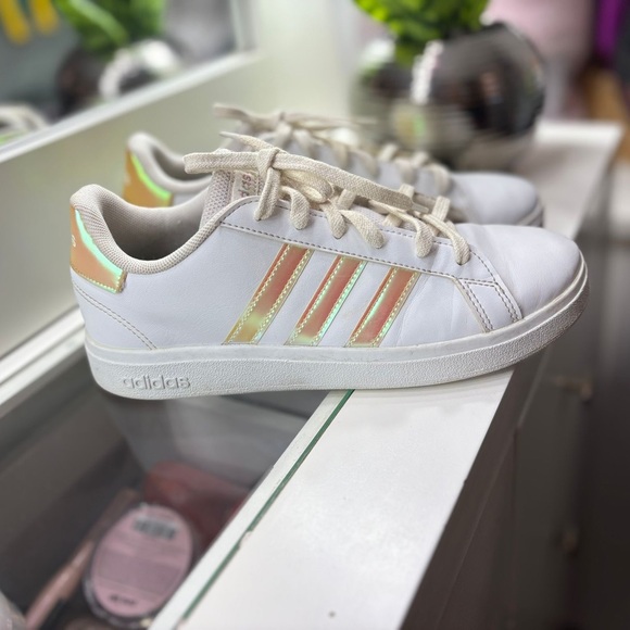 Adidas White and Pink Sneakers with Signature Stripes - Picture 1 of 4